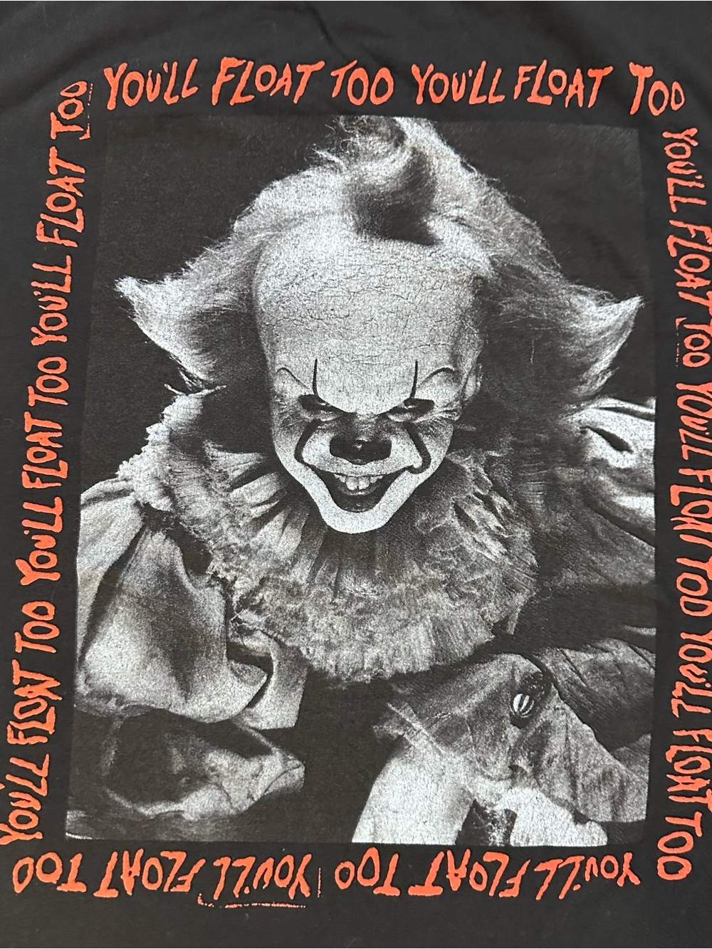 Officially licensed IT Pennywise T Shirt Men’s L